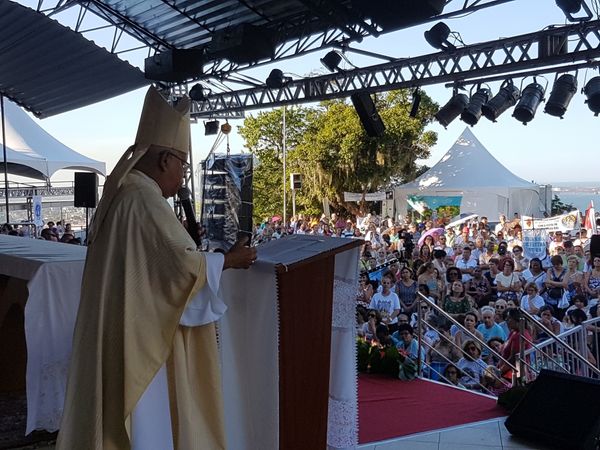 Na edição de 2019, Dom Dario Campos celebrou a missa de abertura da Festa da Penha