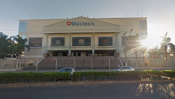 No fim das reuniões, a ordem dos pastores é sair da igreja em pequenos grupos para não despertar atenção; Igreja Universal confirmou celebração, mas negou aglomeração