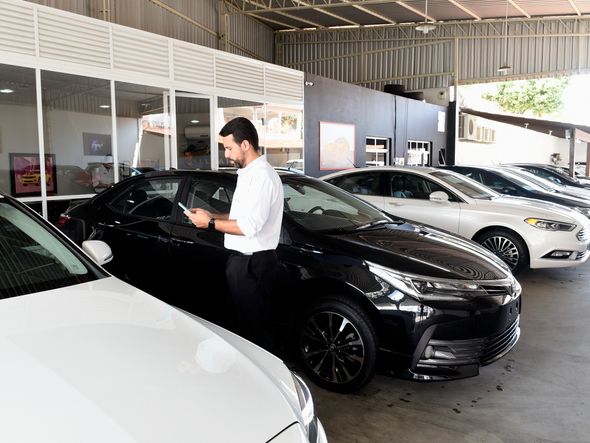 Revenda de veículos All Car, em Itapoã.  por Carlos Alberto Silva