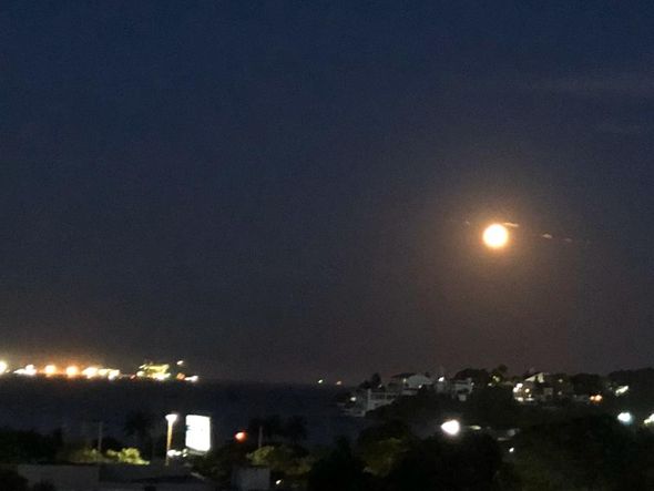 Superlua brilha no céu do ES e encanta capixabas por Beth Dalcolmo