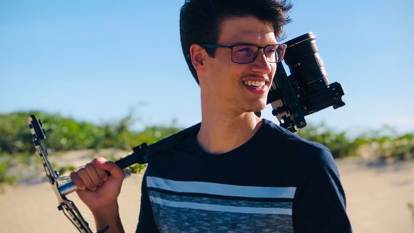 O filmmaker Daniel Pereira, de 24 anos, produziu vídeo de um minuto mostrando belezas naturais capixabas e venceu concurso promovido pela DJI