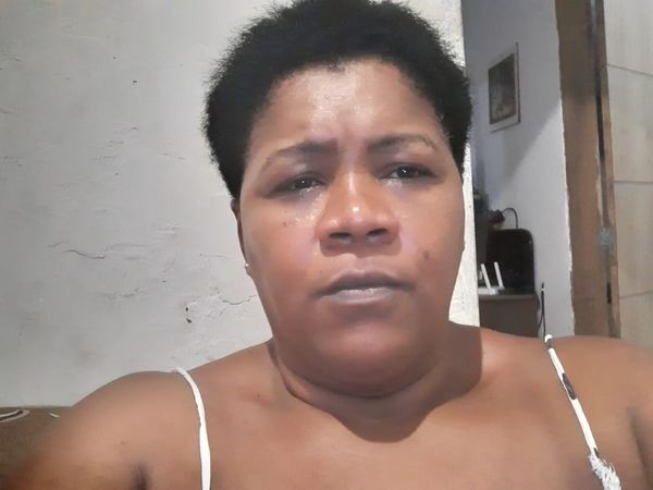 Mauriceia da Silva Jacob, 39 anos, faz marmitas, mas viu as vendas despencarem com a crise