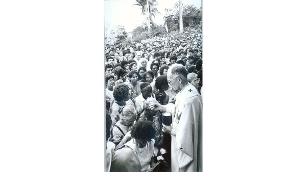 1981 - Missa de encerramento da Festa da Penha - Foto Evaristo Borges por Evaristo Borges