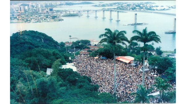 1997 - Missa no Caminho durante a Festa da Penha - Foto Jose A Magnago por Jose A Magnago