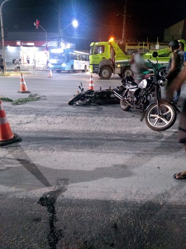 Motociclista é atropelado na BR 101 em Carapina