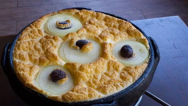 Restaurante fará venda beneficente do prato nesta sexta-feira (10), nos estacionamentos de suas lojas, para doar cestas básicas a idosos da Grande Vitória