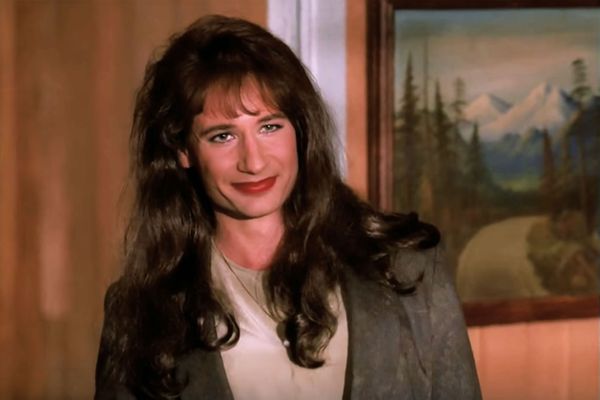 David Duchovny viveu uma detetive trans em