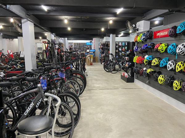 Loja e oficina em Jardim da Penha conserta bicicletas de forma gratuita para entregadores de comida
