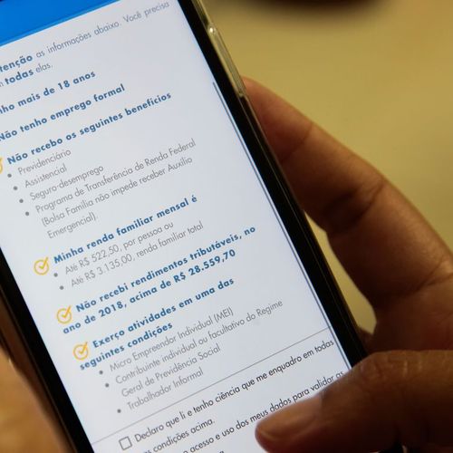 Clientes precisarão utilizar aplicativo da Caixa para transferir o valor do auxílio emergencial para outra instituição financeira ou pagar contas