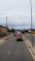 Em uma viatura dos bombeiros, o padre Antonio Pandolfi percorreu as ruas de Aracruz neste domingo de Páscoa (Rogério Júnior)