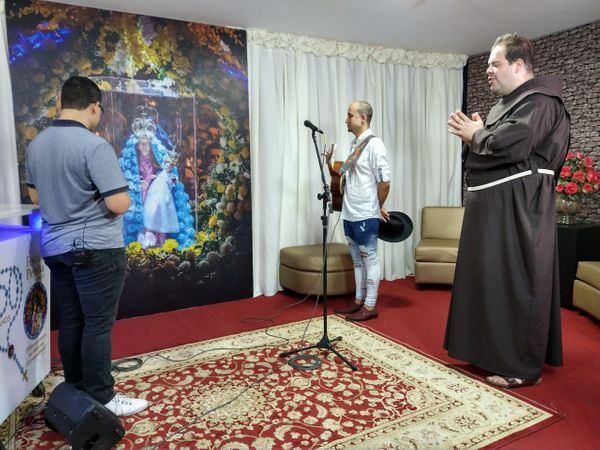 A programação da Festa da Penha segue até o dia 20 de abril