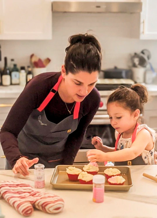 Aula de confeitaria em família nos EUA por Divulgação