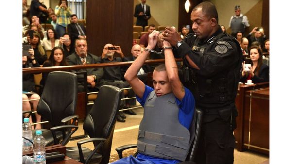 O pastor George durante o depoimento na CPI dos Maus-Tratos em Crianças e Adolescentes do Senado, realizada na Vara Criminal de Vitória, ES por Fernando Madeira