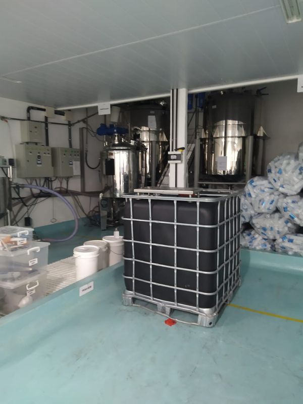 Fábrica clandestina de álcool em gel é fechada em Cariacica
