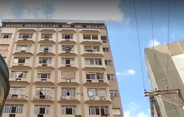 O prédio ocupado fica no Centro de Vitória