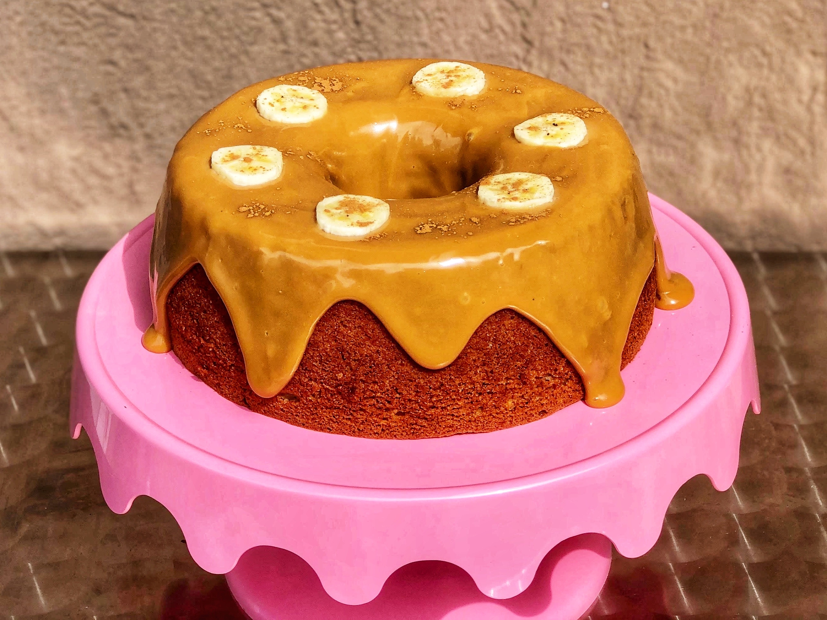 Bolo de banana com doce de leite: receita com gosto de infância | A Gazeta