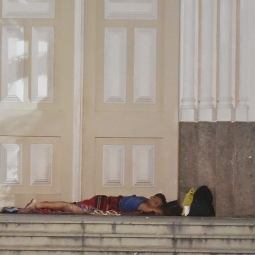 Covid-19: dez moradores de rua têm a doença confirmada em Vitória