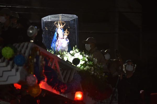 Romaria da Famílias: comboio segue pelas ruas de Vitória por Fernando Madeira