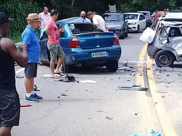 Acidente na ES 490, na região da Matinha