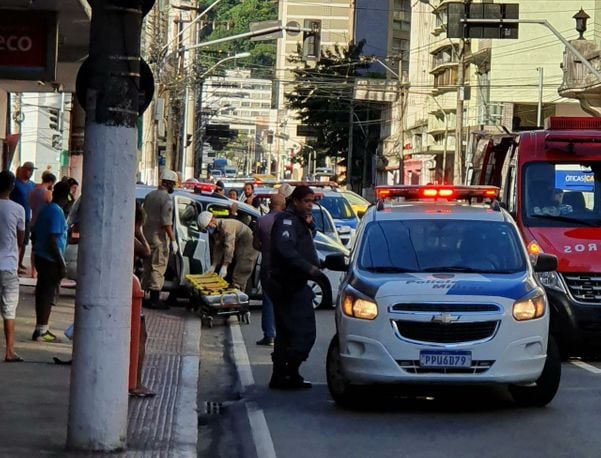 Viatura da PM tentava recuperar veículo roubado por Internauta