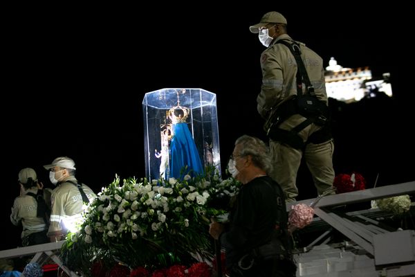 Romaria das Famílias marca a edição de 2020 da Festa da Penha virtual. A procissão foi transmitida ao vivo pelo G1/ES e pela Rádio Gazeta FM
