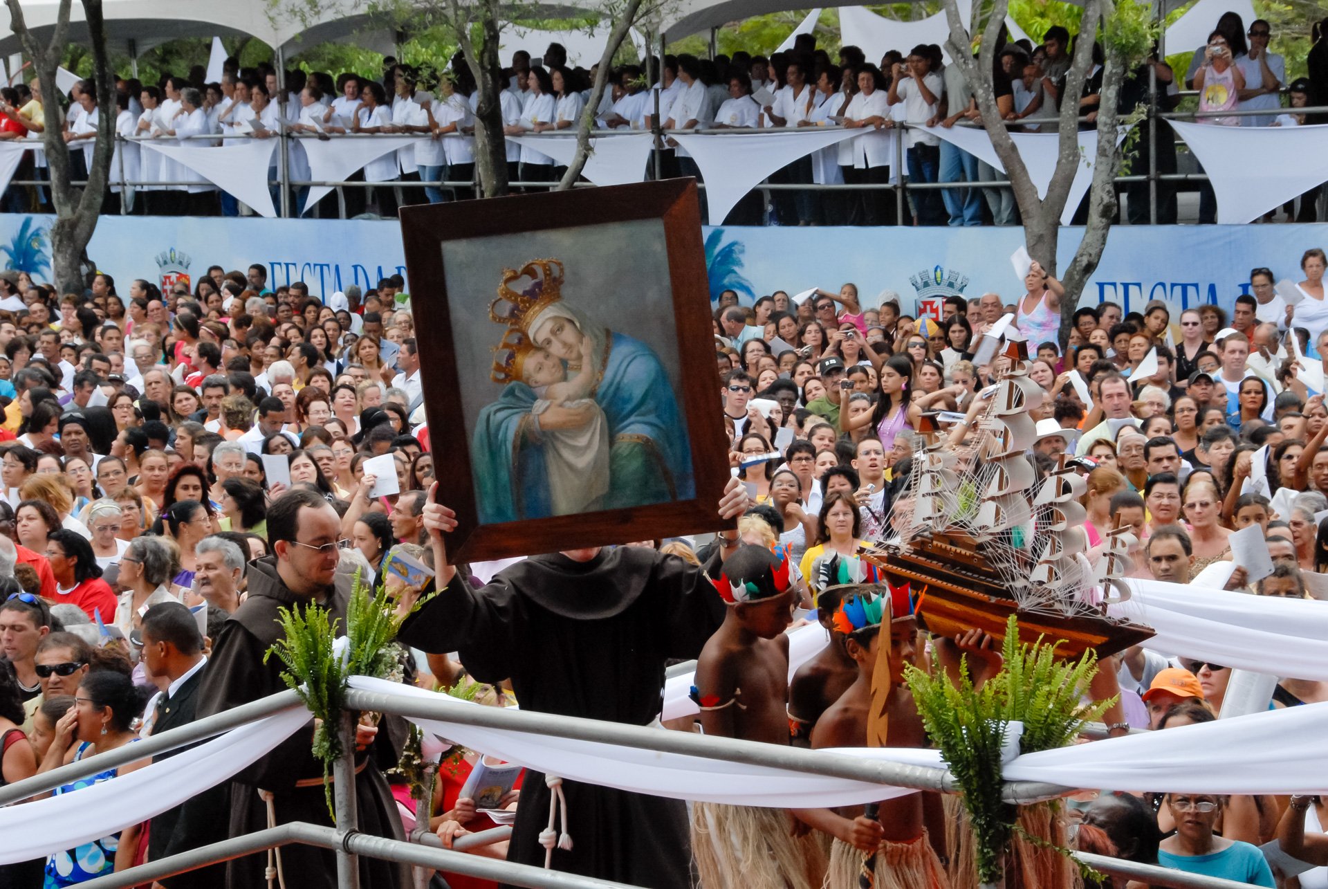 2008 - Missa de encerramento da Festa da Penha na Prainha, em Vila Velha