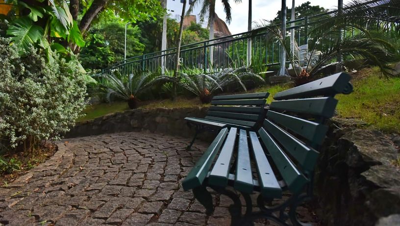 Imagens do entardecer no Convento da Penha. As fotos retratam a beleza do local vazio no dia do encerramento da Festa da Penha.