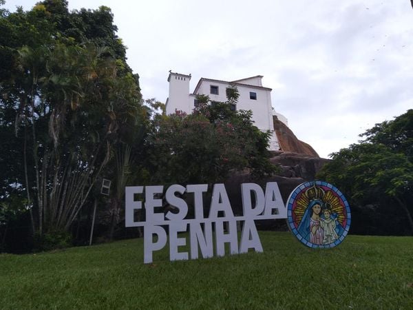 Convento da Penha vazio no encerramento da Festa da Penha. A missa que anuncia o fim das festividades será sem público.