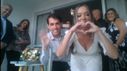 De casa, Flavia e Talles transmitiram o casamento pelas redes sociais(Reprodução / YouTube)