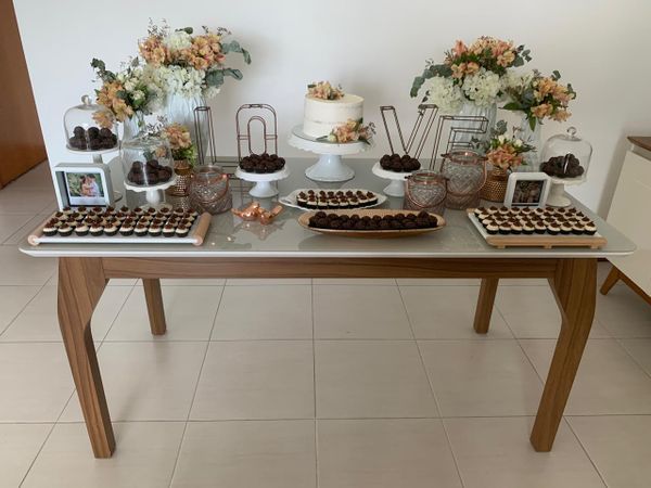 Também teve bolo e docinhos para comemorar a união por Alana Valentim