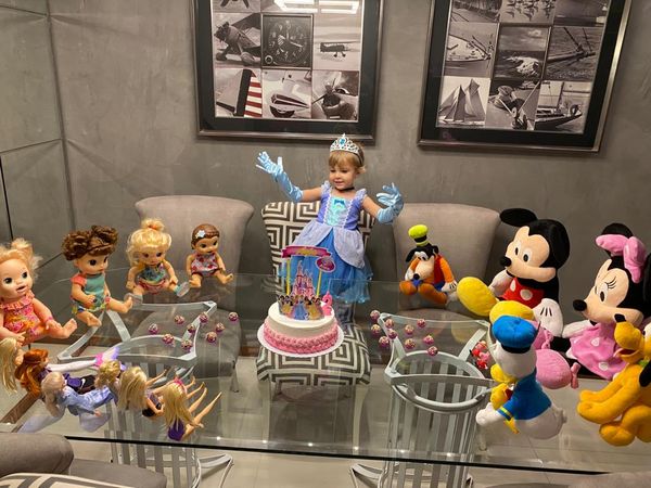 Menina de 2 anos recebe festa de aniversário em casa, em Vila Velha por Arquivo da família