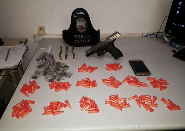 Operação Tiradentes 2020: itens apreendidos pela PM por PMES/Divulgação