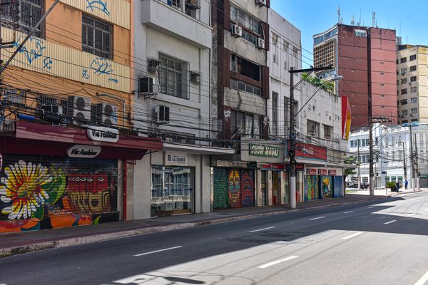 Vitória - ES - Coronavírus - Comércio fechado na avenida Jerônimo Monteiro, Centro.