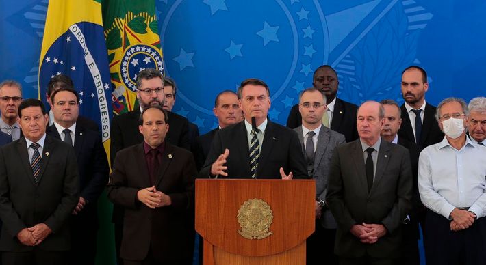 Ex-ministro do Meio Ambiente, Ricardo Salles foi a baixa mais recente no primeiro escalão. Mandato do presidente também é marcado por 'dança das cadeiras', com sete realocações. Veja a lista