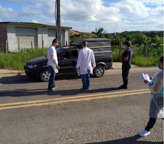 Após primeira morte, Presidente Kennedy faz barreiras nas entradas do município. Crédito: Prefeitura de Presidente Kennedy/Divulgação