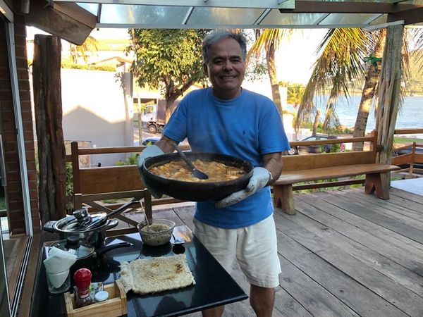 Pratos da quarentena: Ricardo Dalla preparou uma moqueca capixaba com ovas de peixe