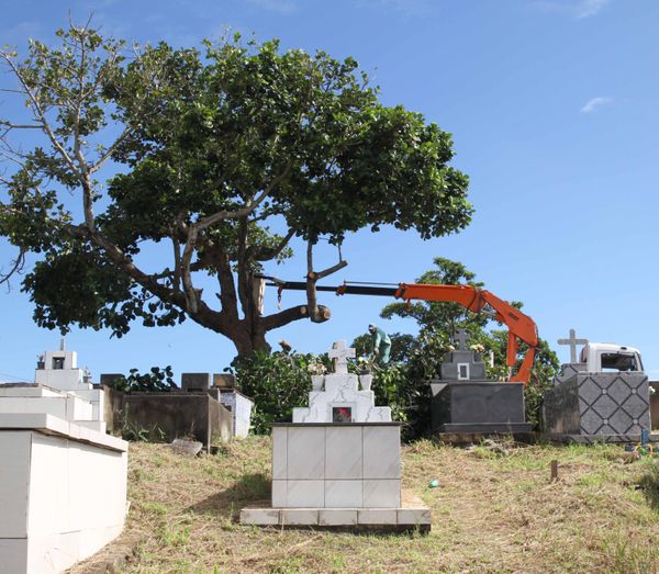 Cemitério Jardim da Saudade, em Nova Rosa da Penha, Cariacica