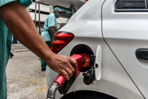 Vitória - ES - Posto de combustíveis vende o litro de gasolina por R$ 3,64 no Centro da capital