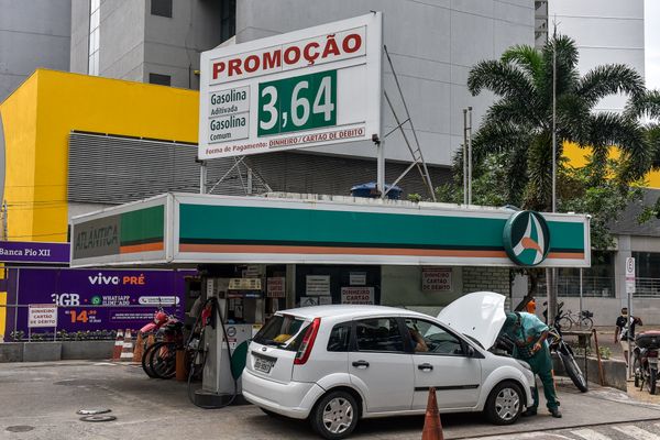 Vitória - ES - Posto de combustíveis vende o litro de gasolina por R$ 3,64 no Centro da capital
