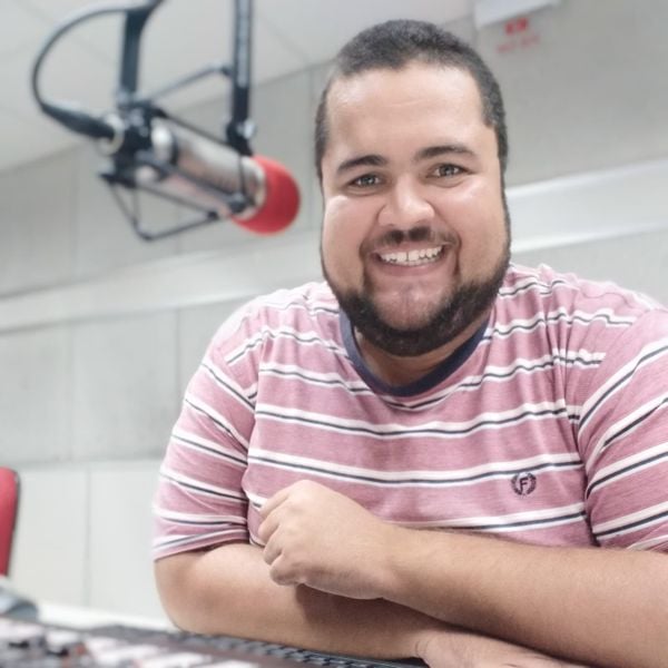  Rooney Rocha de Carvalho, locutor de rádio