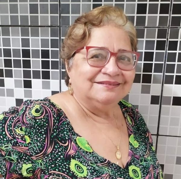 Dona Terezinha de Jesus, mãe da Jeane Martins