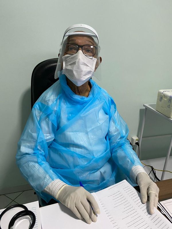 O alergista Visadal Santos decidiu voltar a trabalhar agora em maio para ajudar no combate ao coronavírus
