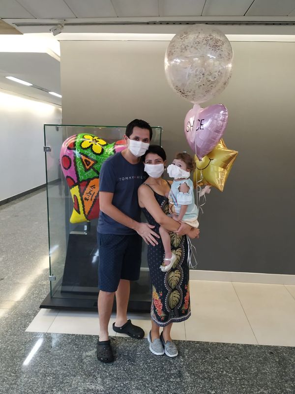 Ester recebeu alta do hospital em São Paulo no dia do aniversário