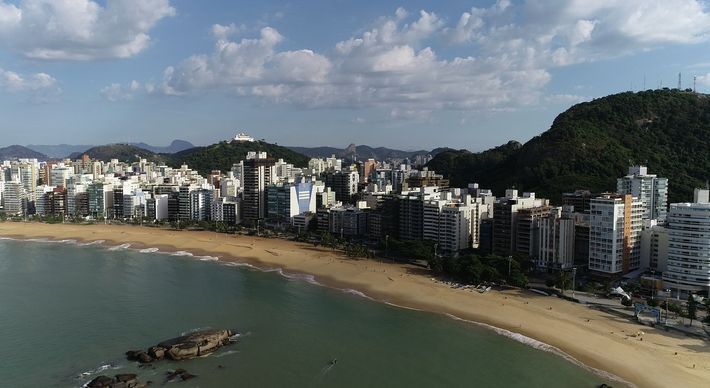 Empresas continuam retomada do setor, que começou a dar mostras de aquecimento no ano passado; segundo o Censo do Sinduscon-ES, houve um aumento de 46% de imóveis em construção na Grande Vitória