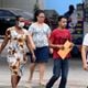 Data: 07/05/2020 - Vila Velha - Pessoas circulando pela Avenida Hugo Musso, em Vila Velha - Editoria: Cidades Foto: Ricardo Medeiros - GZ