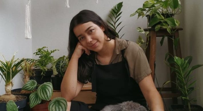 Especialista explica que as pessoas estão com mais tempo para observar suas casas e sentir falta do 'afeto da natureza'. Além disso, as plantas filtram poluentes presentes no ar e o cultivo delas pode ser terapêutico