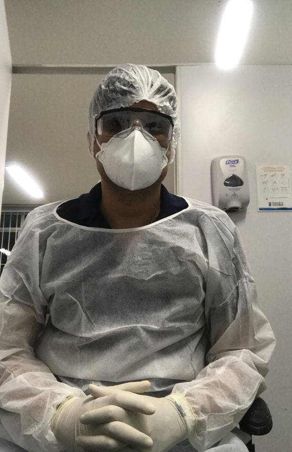 Lucas Padilha, médico de família e comunidade, atende na Unidade de Saúde de Jardim Camburi