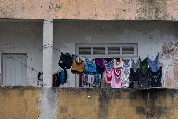 Vitória - ES - O Coronavírus e a periferia. Volta do Rabaioli, região da Grande Santo Antônio. por Vitor Jubini