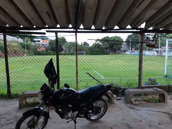 Partida de futebol foi encerrada durante ação de fiscalização no bairro Vale dos Reis neste sábado (09)
