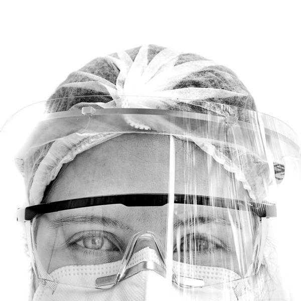 Fotografias do Projeto "Olha pra mim" com profissionais de saúde por Thiago Santos